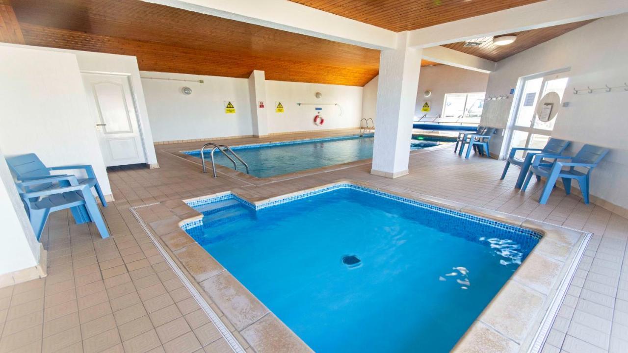 Clifton Court Apt 23 With Seaviews & Heated Pool Croyde Exterior foto